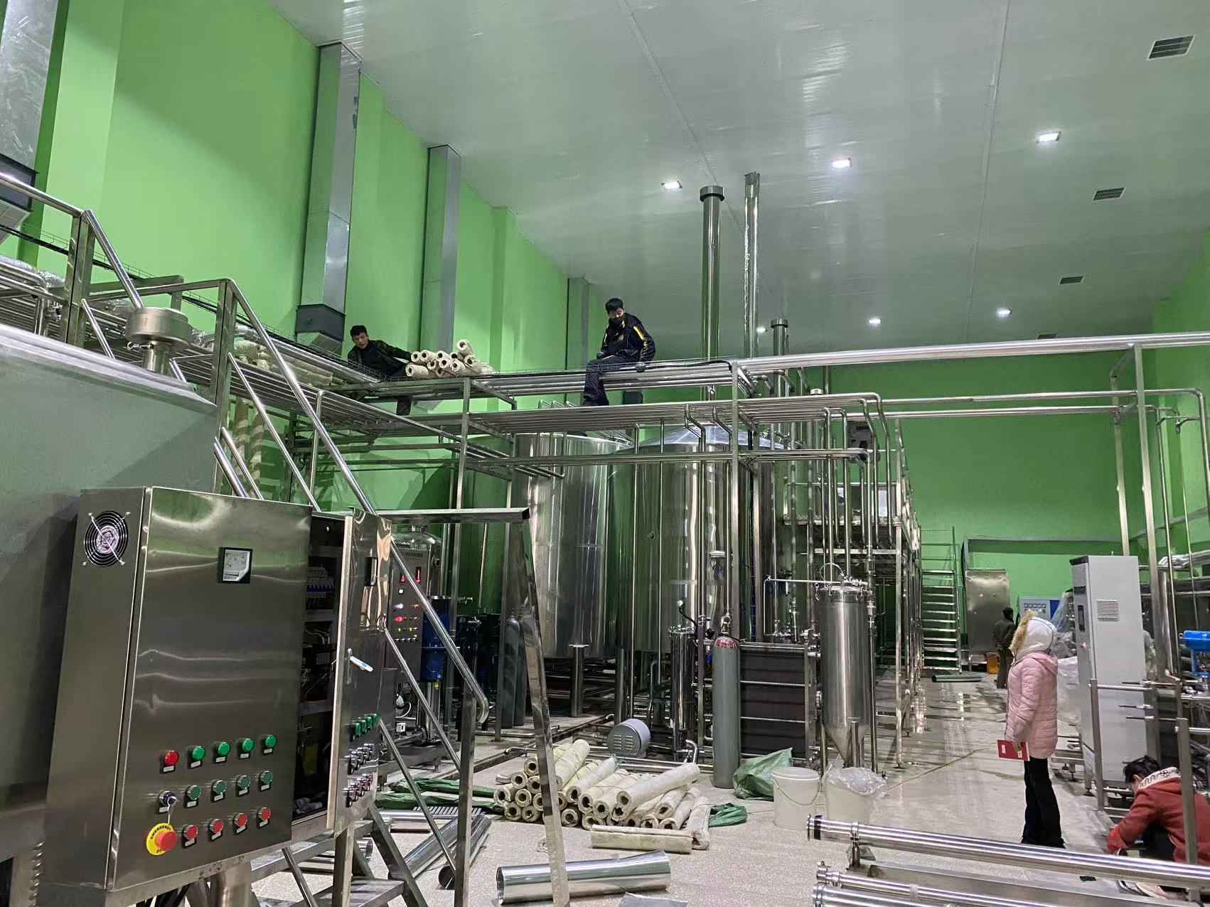 罗城精酿啤酒设备厂—精酿啤酒设备制造：传承工艺与创新科技的交融